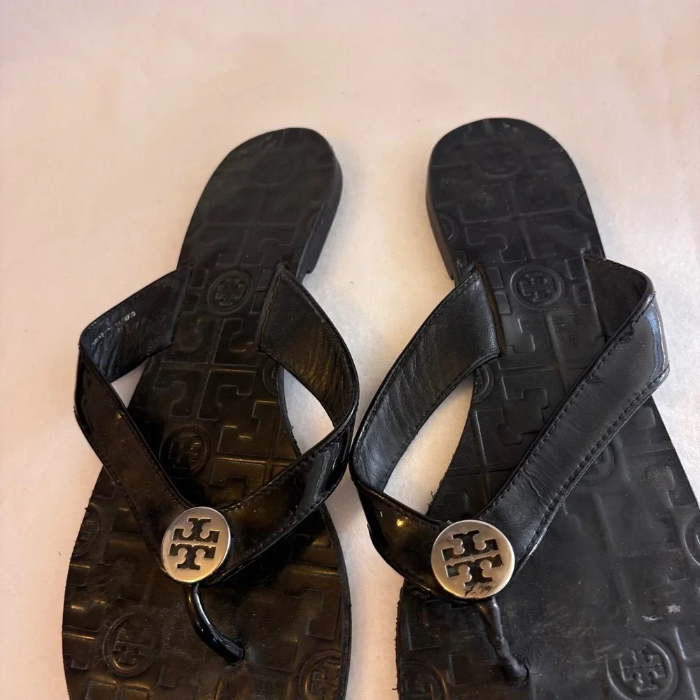 Tory Burch Miller Black Patent Leather Logo Thong Flip Flop Sandals Women 9M